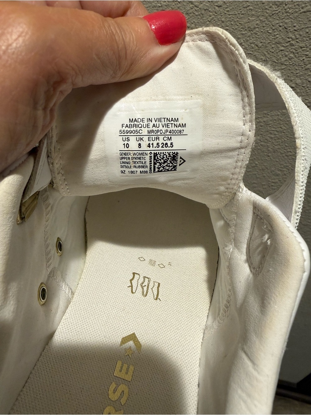 Converse Chuck Taylor All Star 3V Ox Low-top White w/ gold tone accents Size 10 - Picture 12 of 12
